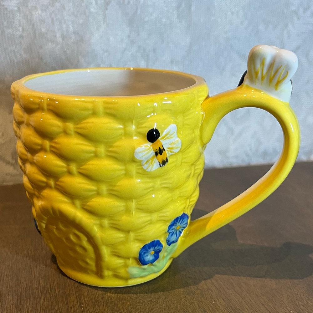 Bee Garden Mug